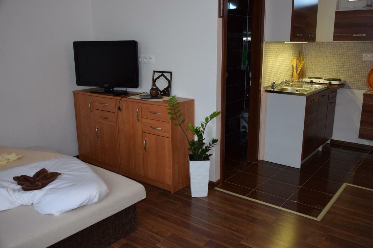 Belany Studios Veľký Meder Buitenkant foto