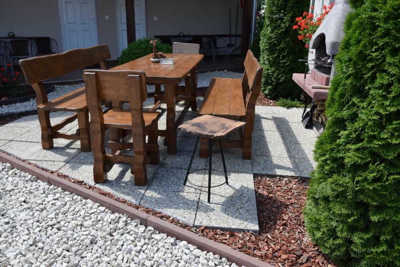 Belany Studios Veľký Meder Buitenkant foto